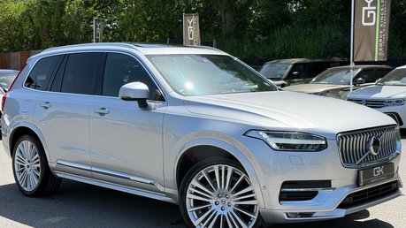 Volvo XC90 B5 INSCRIPTION PRO AWD -B&W -XENIUM PK -PAN ROOF -22S -SURROUND CAMERAS 