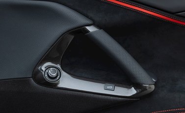 Ferrari 812 Superfast 23