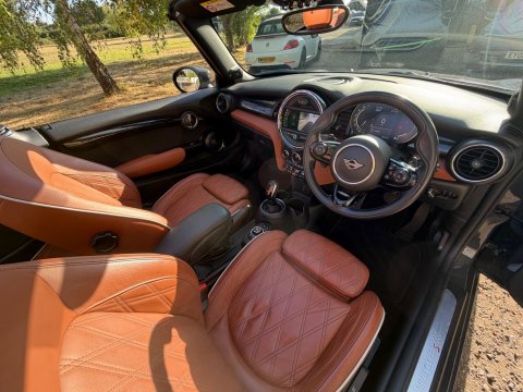Mini Convertible COOPER S EXCLUSIVE 18