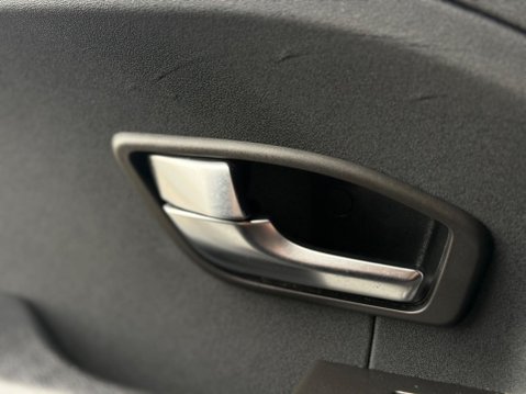 Land Rover Range Rover Evoque 2.2 SD4 Pure Auto 4WD Euro 5 (s/s) 5dr 63