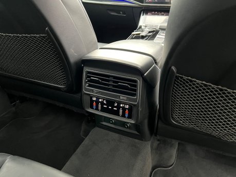 Audi SQ7 4.0 TFSI V8 Black Edition SUV 5dr Petrol Tiptronic quattro Euro 6 (507ps) 29