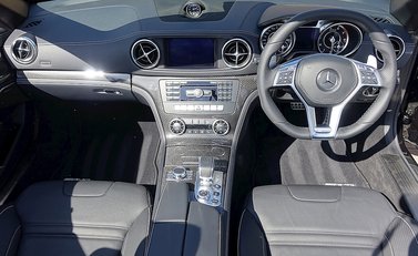 Mercedes-Benz SL Class SL63 AMG 16