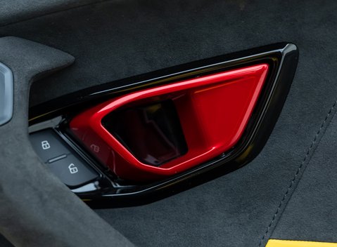 Lamborghini Huracan Tecnica 24