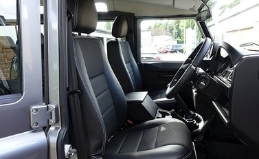 Land Rover 110 XS 8