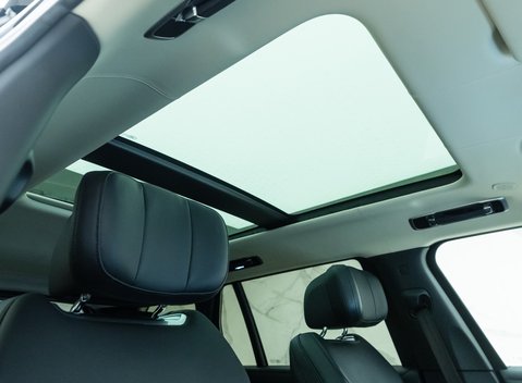 Land Rover Range Rover D350 AUTOBIOGRAPHY LWB 16