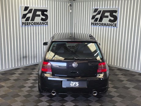 Volkswagen Golf 3.2 R32 Hatchback 3dr Petrol Manual (276 g/km, 240 bhp) 14