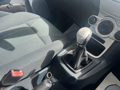 Ford Fiesta 1.6 TDCi Titanium 5dr 15