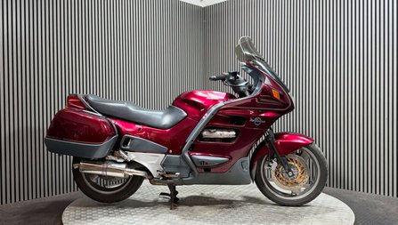 Honda ST 1998 58K GOOD RUNNING LIGHT PROJECT BIKE 1100CC