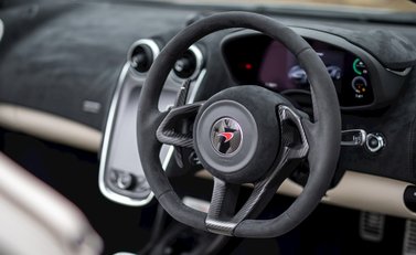 McLaren 570S Spider 15