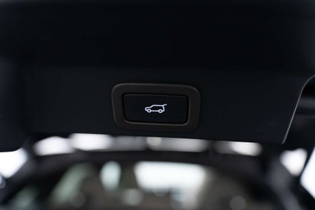 Jaguar F-Pace 5.0 F-PACE SVR AWD Auto 4WD 5dr 8