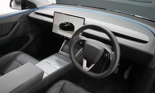 Tesla Model Y PREMIUM LONG RANGE AWD Diamond Black GROK AI Heated & Vented Seats 1 Owner 2