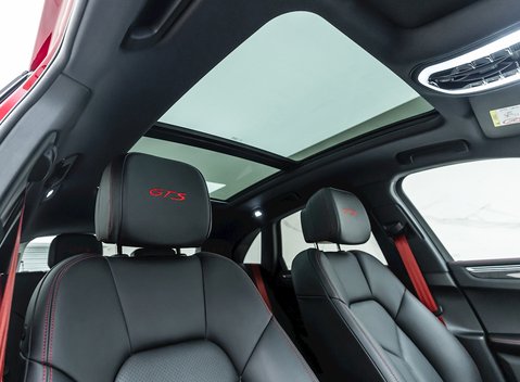 Porsche Macan GTS 12