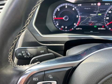 Volkswagen Tiguan R LINE TDI BMT 4MOTION DSG 46