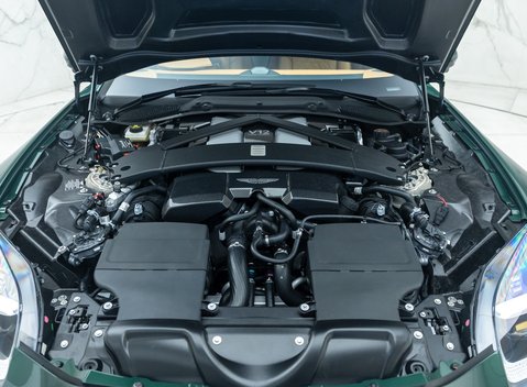 Aston Martin Vanquish V12 37