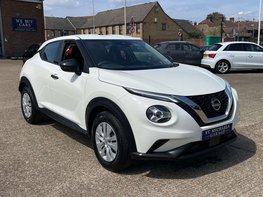 Nissan Juke 1.0 Juke Visia DiG-T 5dr 4