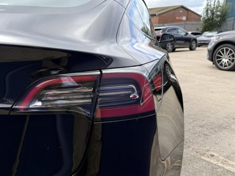 Tesla Model 3 Saloon 4dr Electric Auto RWD (241 bhp) 19