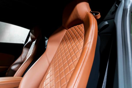 Audi R8 V10 PERFORMANCE EDITION. RWD. SONOMA GREEN. CARBON EXT. FULL PPF. B&O. 25