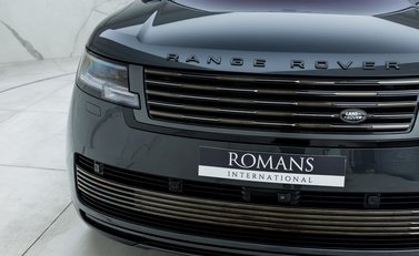 Land Rover Range Rover P530 SV 35
