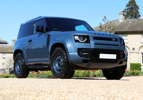 Land Rover Defender 90