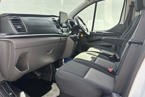 Ford Transit Custom 320 L1 Leader 130 ps Panel Van - Sat Nav / Air Con 16