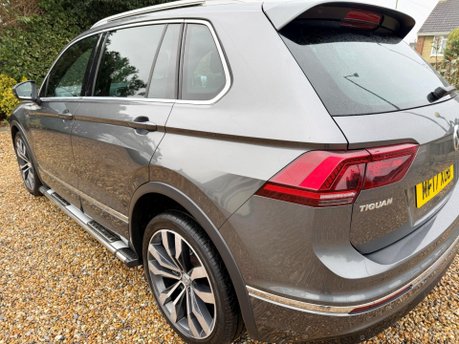 Volkswagen Tiguan 2.0 TDI BlueMotion Tech R-Line DSG 4Motion Euro 6 (s/s) 5dr 11