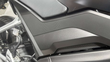 Yamaha R125 YZF 2023 ONLY 4K 1 OWNER NEW MOT SERVICED SPORTS BIKE 125CC 20