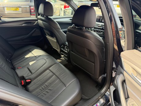 BMW 5 Series 520D M SPORT TOURING 37