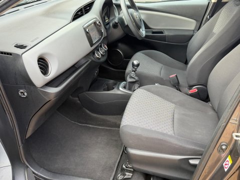 Toyota Yaris 1.33 Dual VVT-i Icon Euro 5 5dr 10