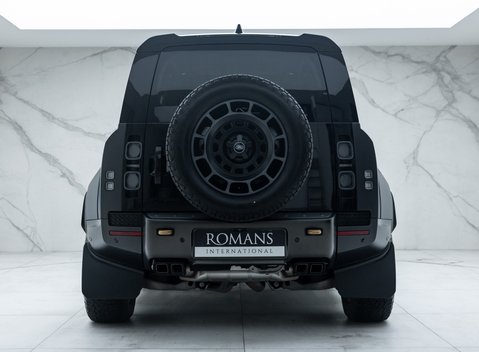 Land Rover Defender OCTA EDITION ONE 8
