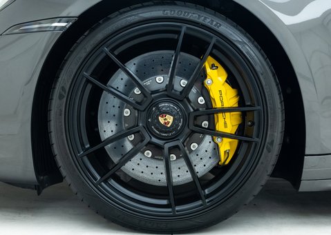 Porsche 911 Carrera GTS (992) 