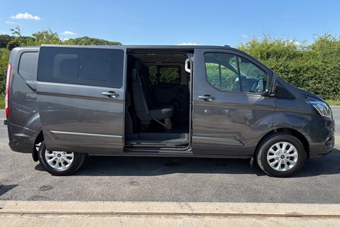 Ford Transit Custom 320 L2 Limited 130 ps Selectshift Double Cab in Van 10
