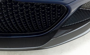 Aston Martin DBS Superleggera 21