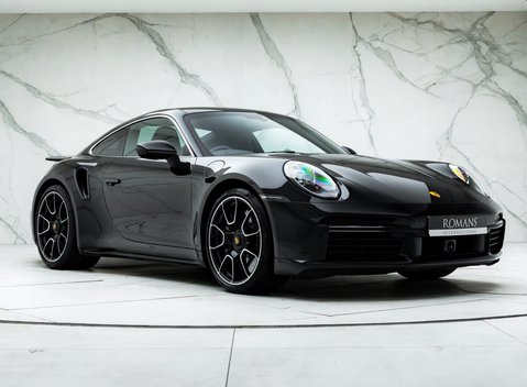 Porsche 911 Turbo S (992) 9