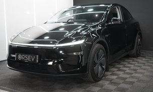 Tesla Model Y PREMIUM LONG RANGE AWD Diamond Black GROK AI Heated & Vented Seats 1 Owner 11