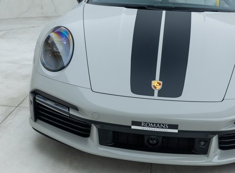 Porsche 911 Turbo S Cabriolet (992) 30