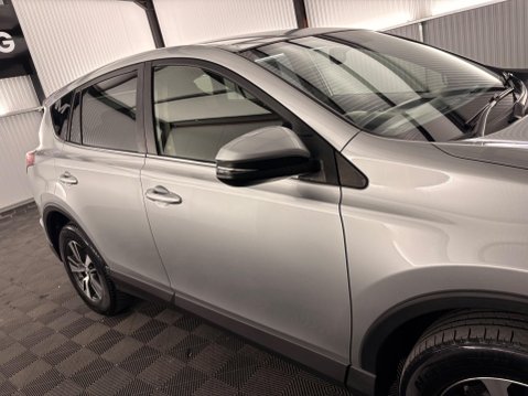Toyota Rav4 2.0 D-4D Business Edition Euro 6 (s/s) 5dr 23