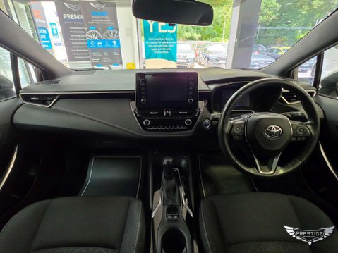 Toyota Corolla 1.8 VVT-h Icon Tech CVT Euro 6 (s/s) 5dr 76