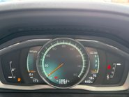 Volvo XC60 2.4 XC60 R-Design Luxury Nav D4 AWD Auto 4WD 5dr 15