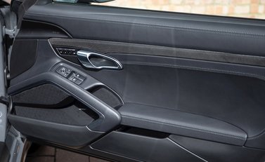 Porsche 911 (991.2) Turbo S 22