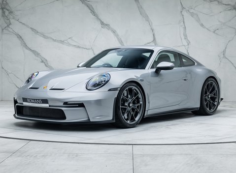 Porsche 911 GT3 Touring (992) 1
