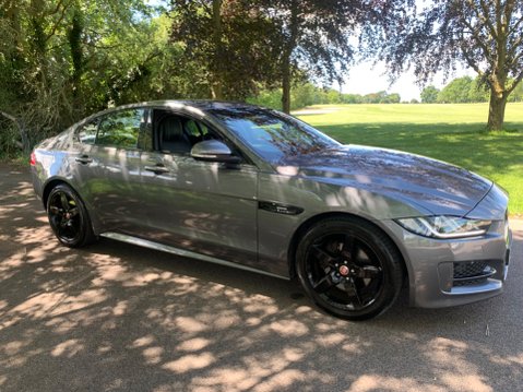 Jaguar XE 2.0 Diesel R-SPORT 23