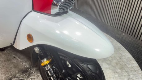 Royal Alloy GT 2019 ONLY 2K NEW MOT CUSTOM SCOOTER LEARNER LEGAL 125CC 41