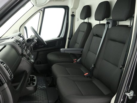 Peugeot Boxer 335 L3H2 BHDi 140 EAT6 Professional AUTO 8