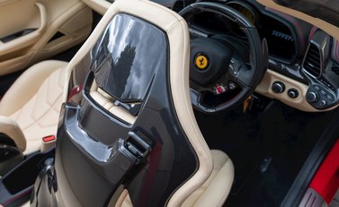 Ferrari 458 Spider 15
