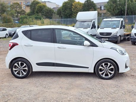 Hyundai i10 1.2 Premium SE Hatchback 5dr Petrol Auto Euro 6 (87 ps) 5