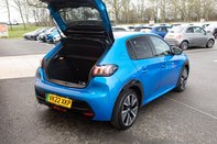 Peugeot 208 GT PREMIUM 37