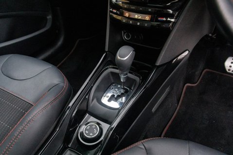 Peugeot 2008 PURETECH S/S GT LINE 33