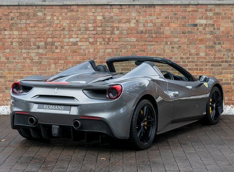 Ferrari 488 Spider 7