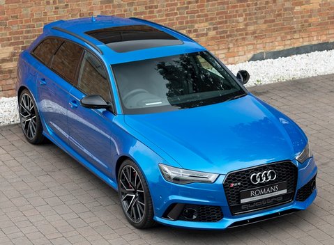 Audi RS6 Avant Performance 8