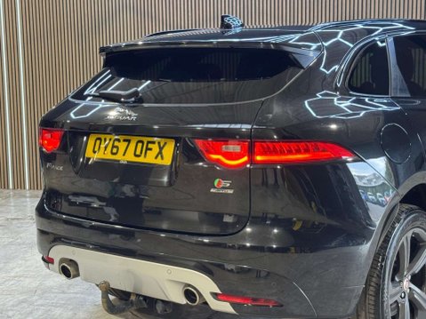 Jaguar F-Pace 3.0 F-PACE V6 S AWD D Auto 4WD 5dr 22